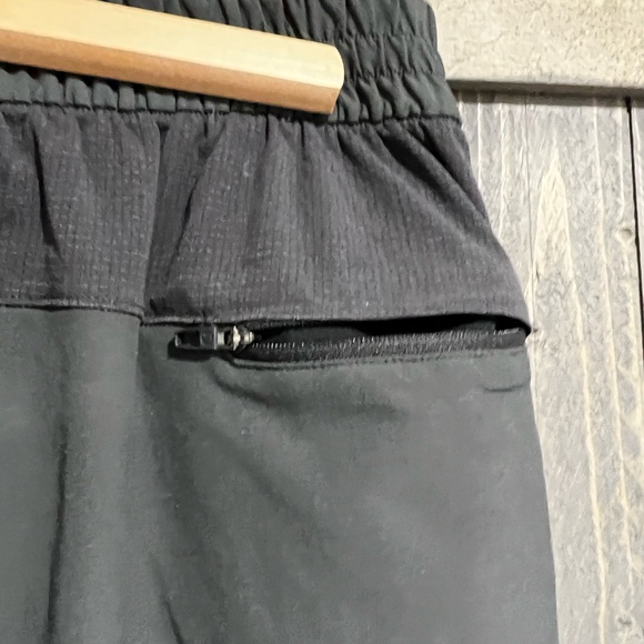 COPY - Lululemon mens License to Train Pants - Picture 5 of 10